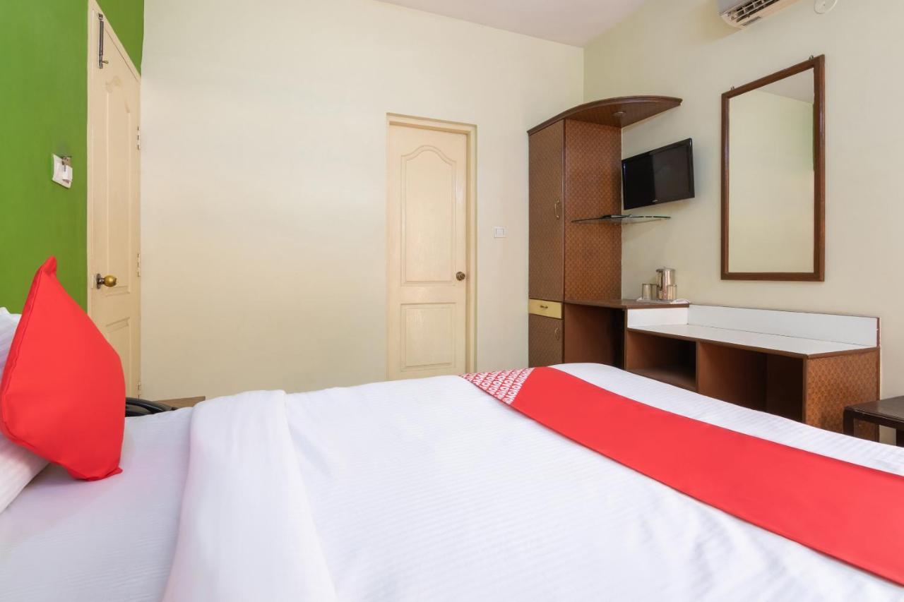 Oyo 10478 Raj Residency Hotel บังกาลอร์ ภายนอก รูปภาพ