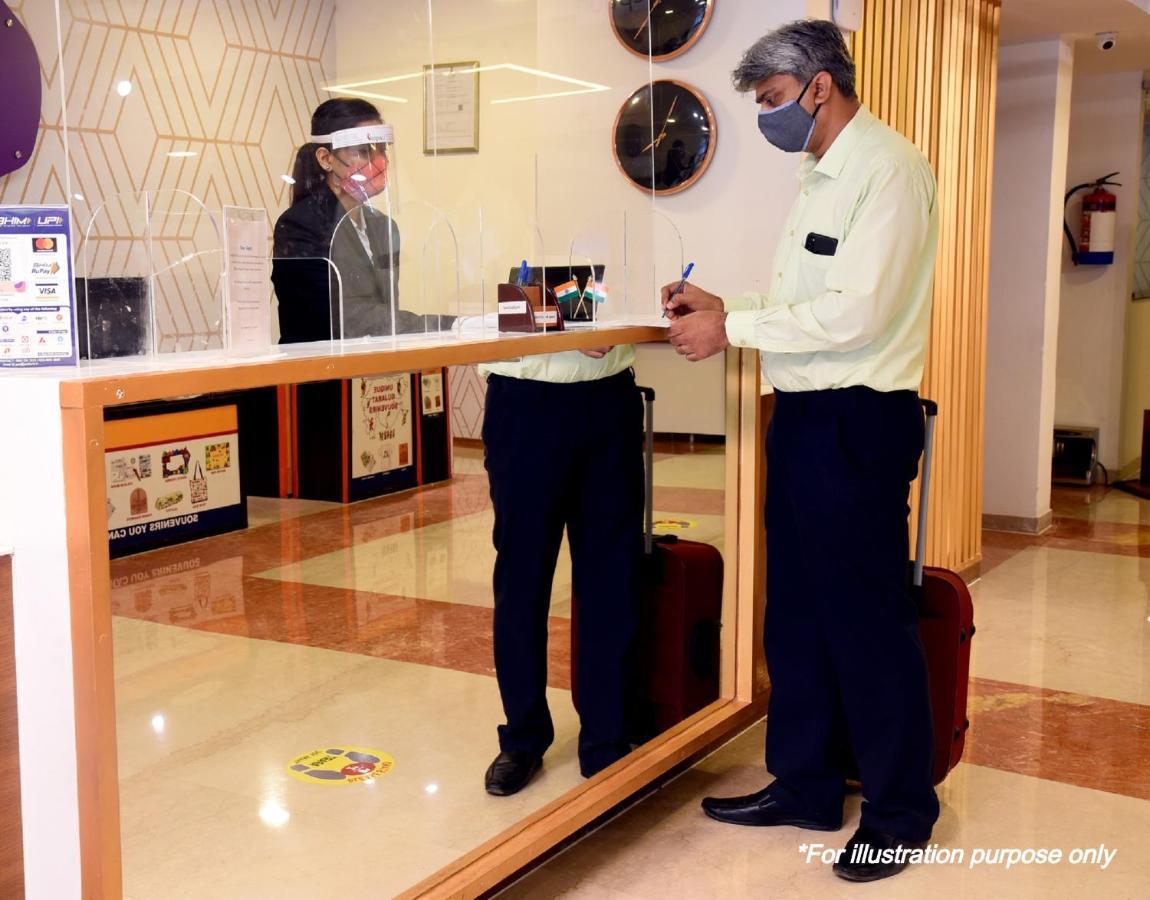 Oyo 10478 Raj Residency Hotel บังกาลอร์ ภายนอก รูปภาพ