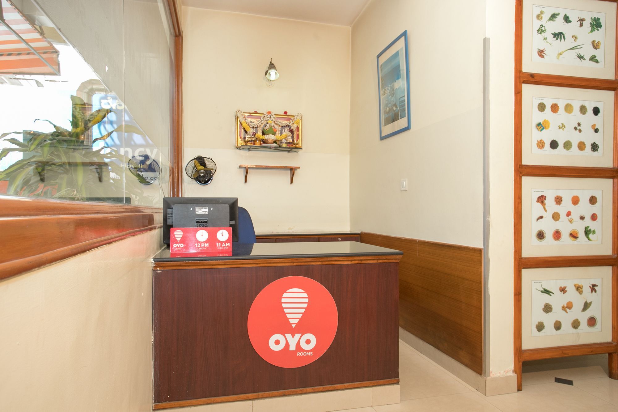 Oyo 10478 Raj Residency Hotel บังกาลอร์ ภายนอก รูปภาพ