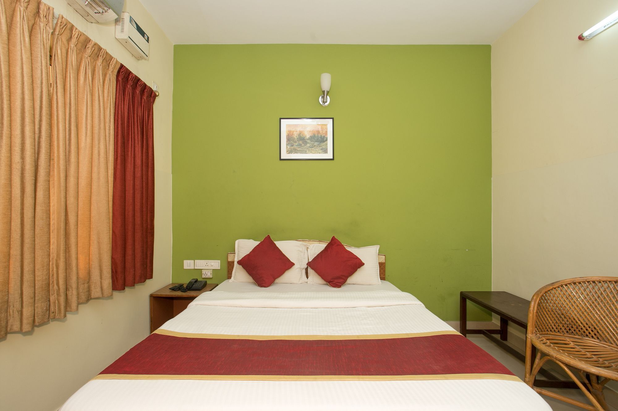 Oyo 10478 Raj Residency Hotel บังกาลอร์ ภายนอก รูปภาพ